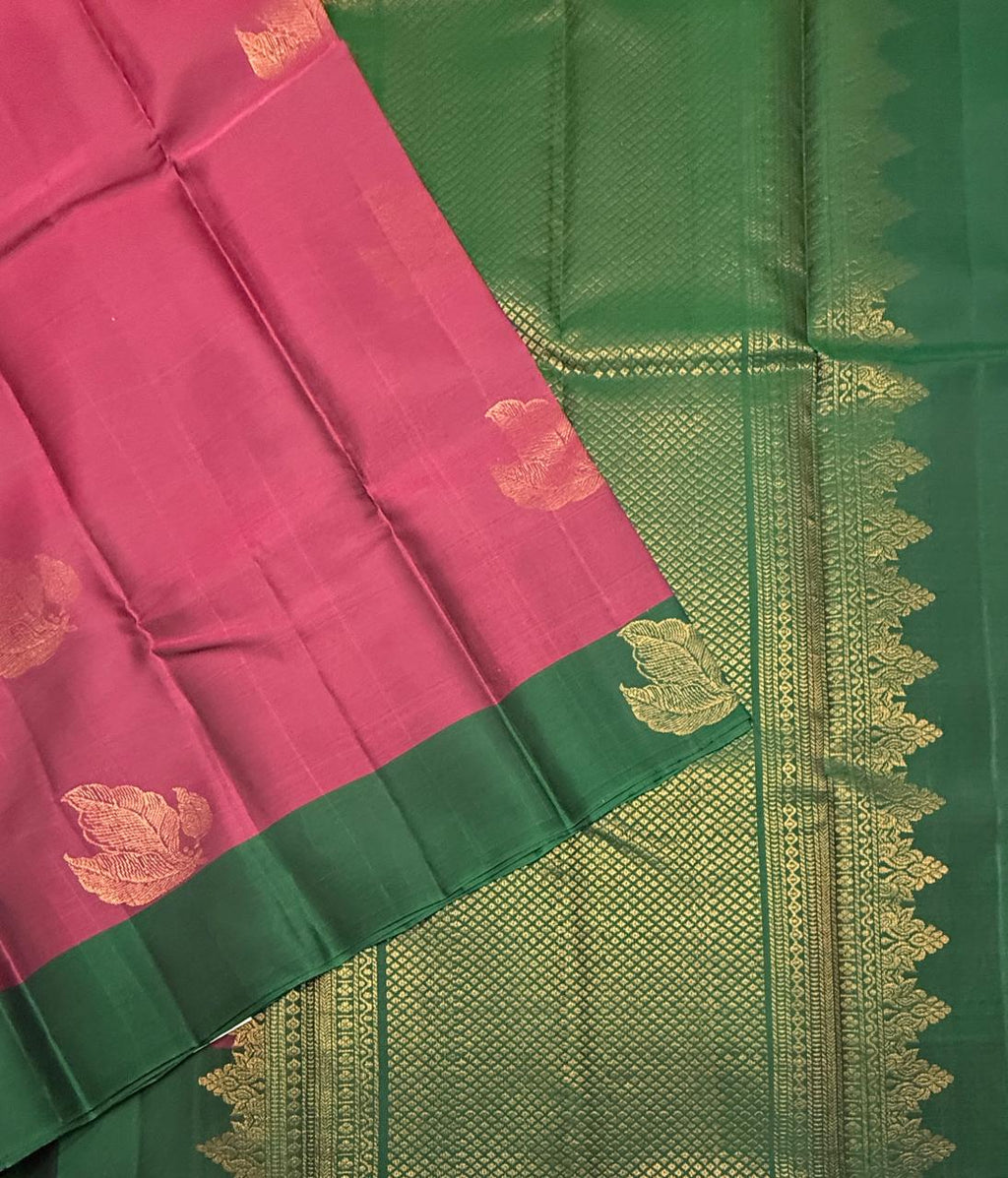 VSM226 - purple color body , green color pallu , blouse&nbsp;