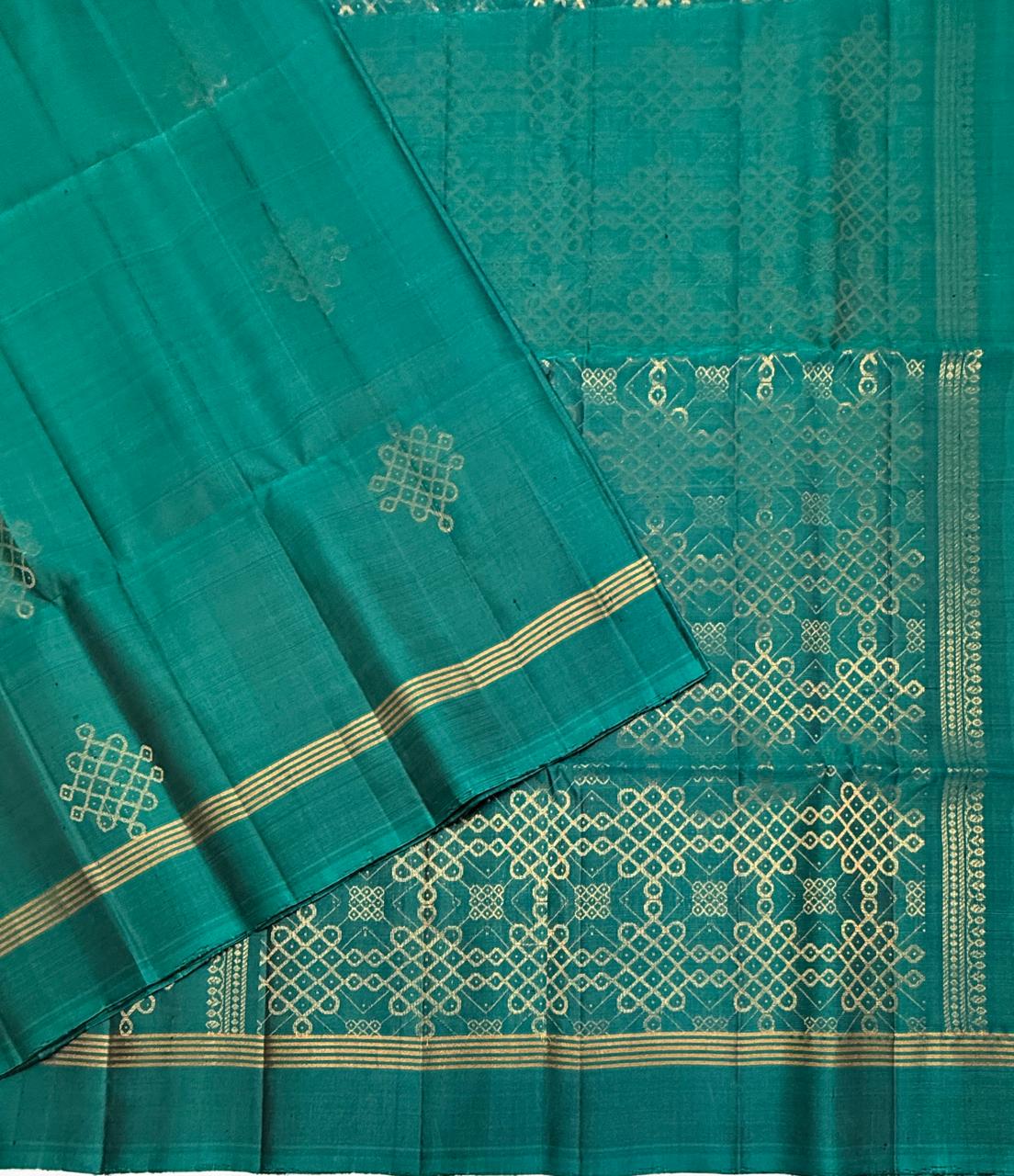VSS526 - peacock green color body, pallu , blouse pure silk saree