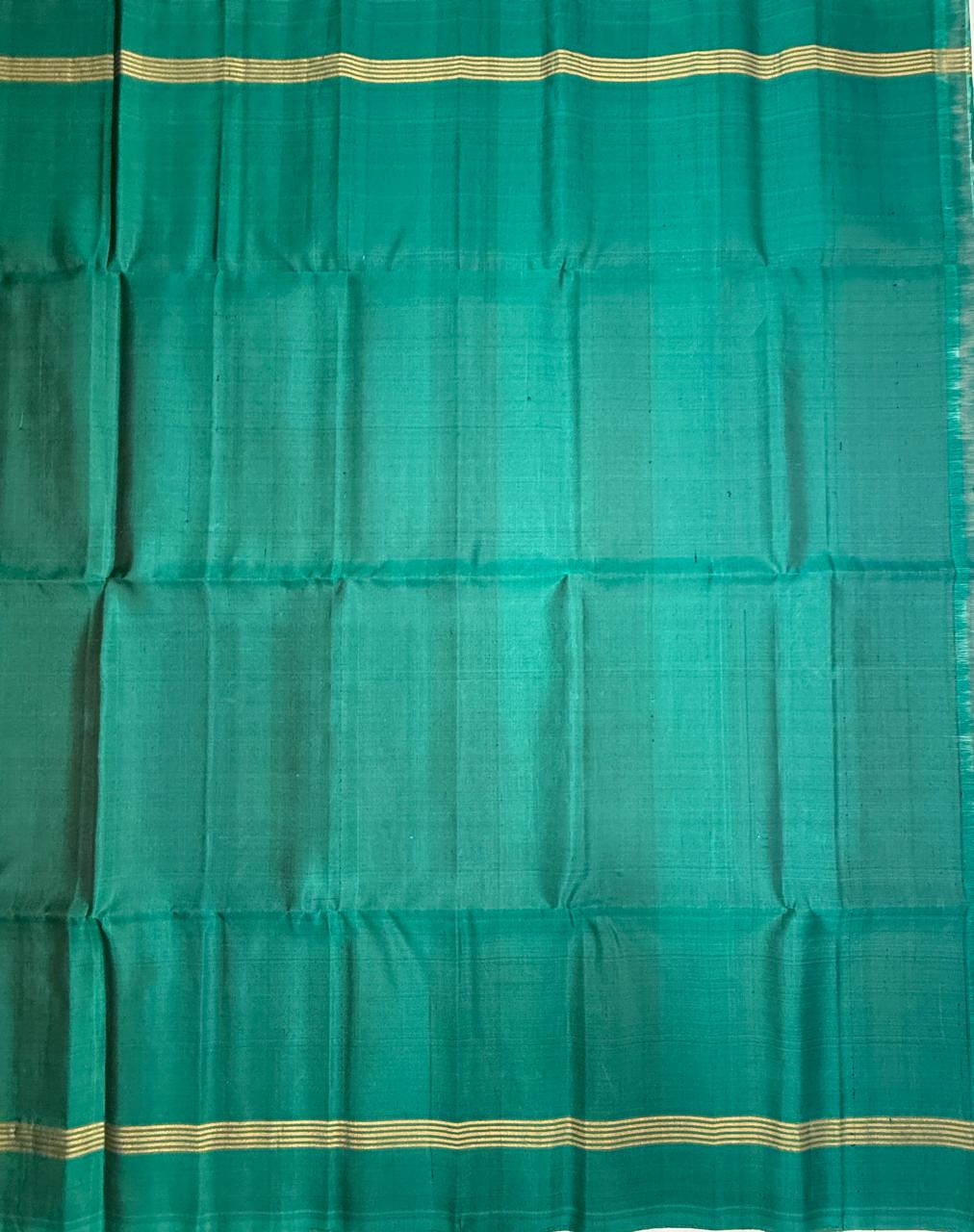 VSS526 - peacock green color body, pallu , blouse pure silk saree