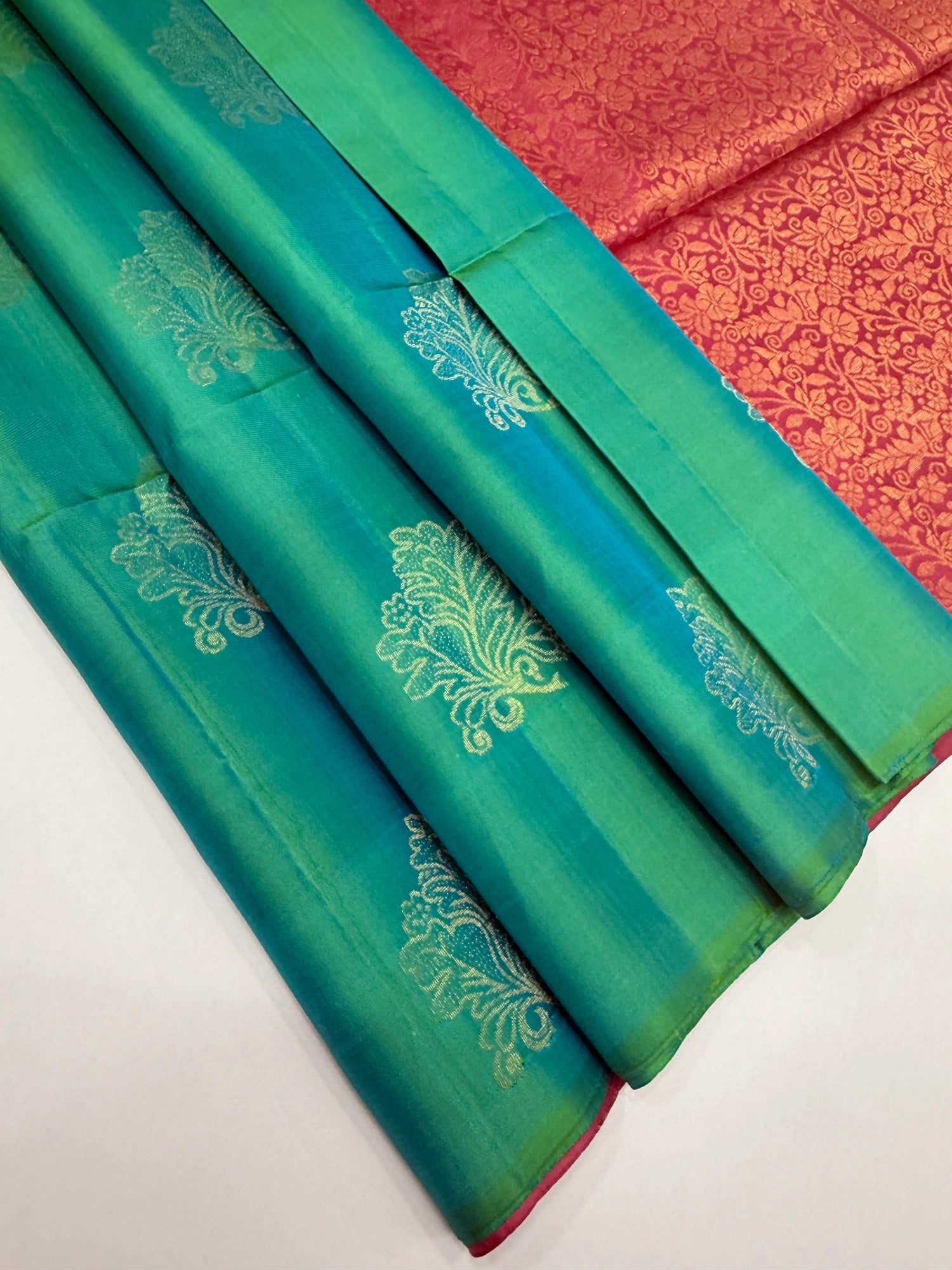 VSBL400 - blue with green color body , dusky pink color pallu , blouse - Pure silk saree