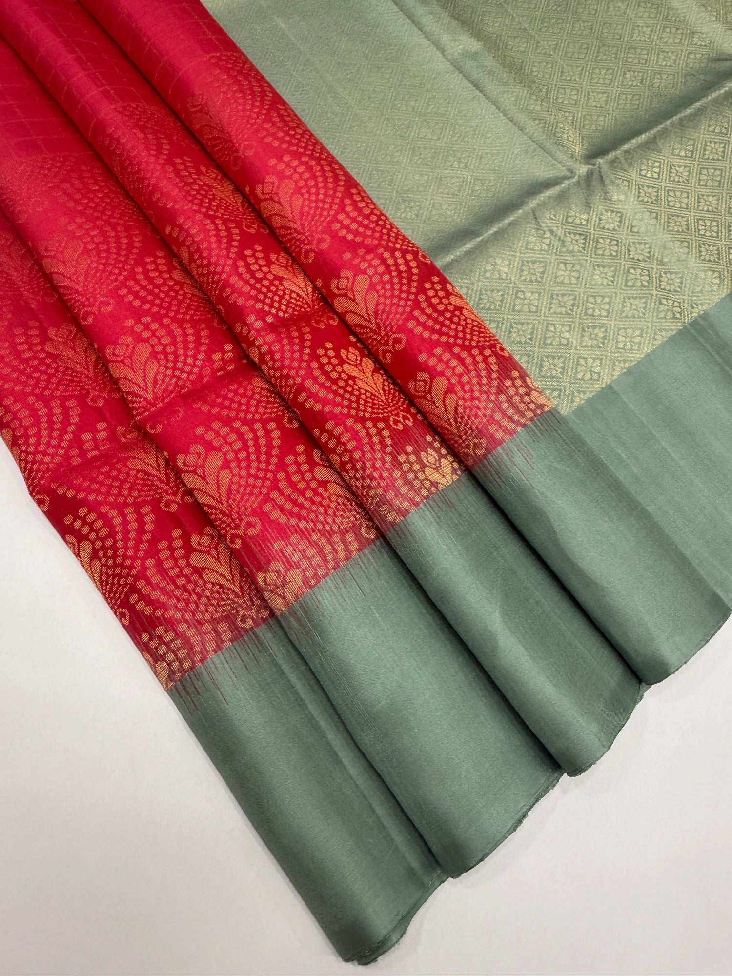 VSA640 - pink color body & pastel green color pallu , blouse pure silk saree