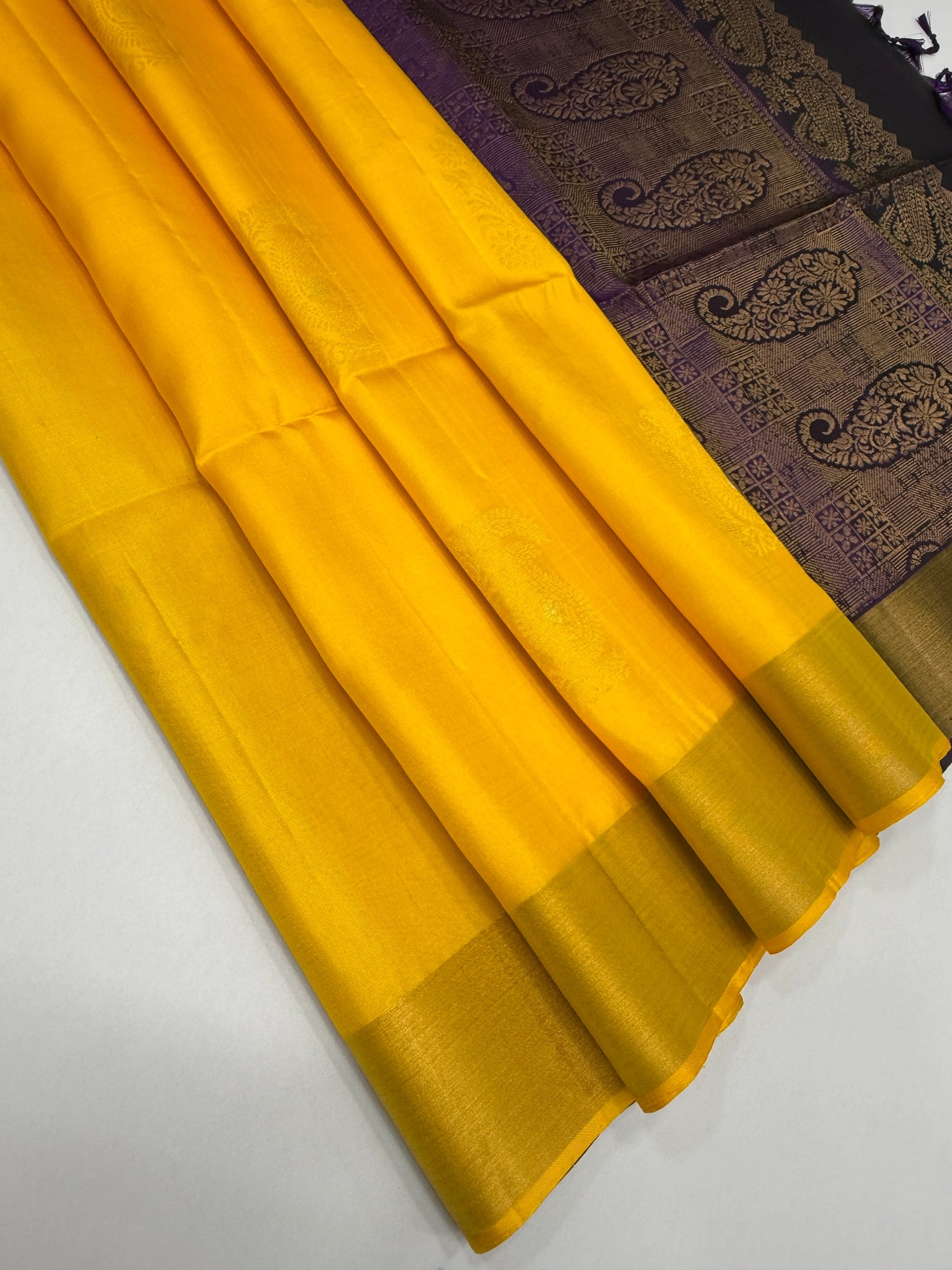 VSZB234 - bright yellow color body , violet color pallu , blouse - Pure silk saree