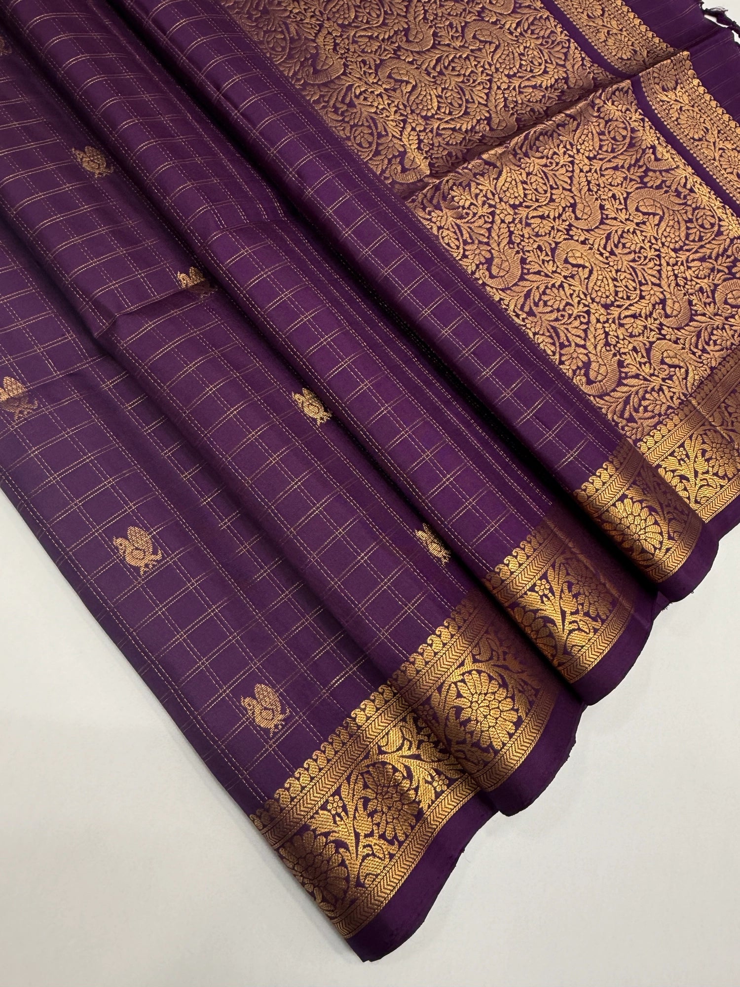 VSF946 - violet color body, pallu,blouse - Pure silk saree